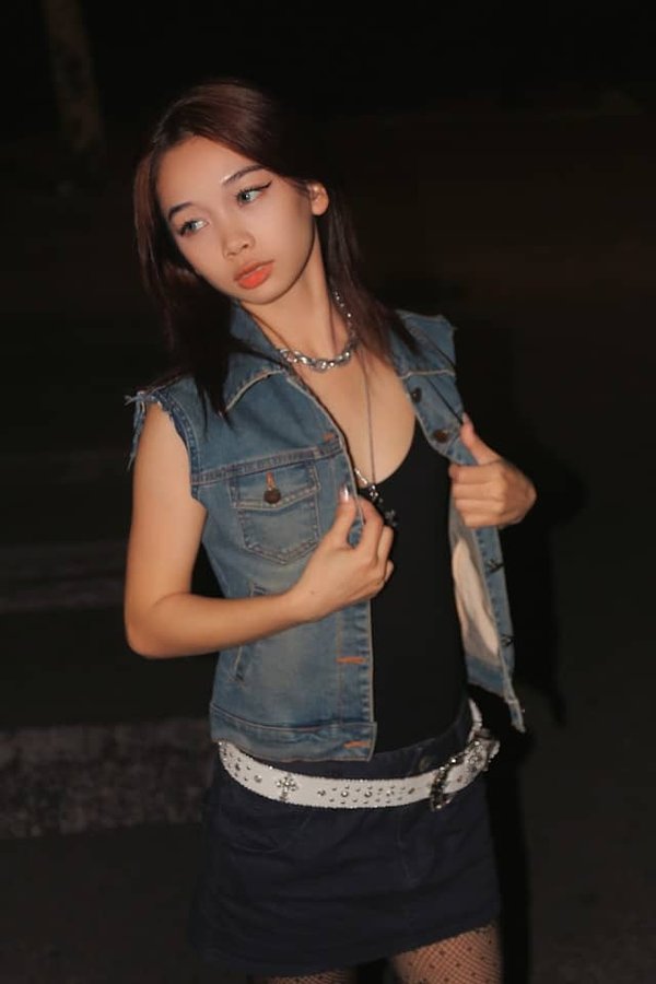 Quelle coupe de jean privilégier pour allonger la silhouette des femmes de moins de 1m60 ?