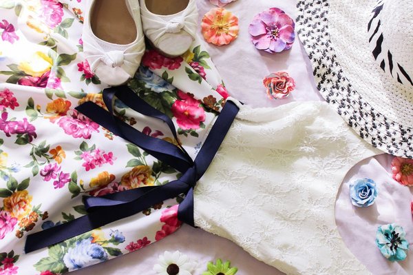 Tendances 2024 : choisir votre robe longue fleurie